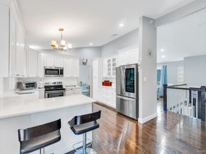 25 Hitching Post Lane, Glen Cove NY 11542
