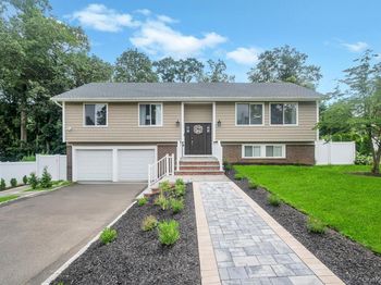 25 Hitching Post Lane