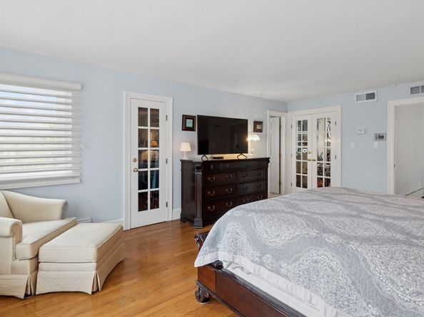 24-56 Little Neck Boulevard, Bayside NY 11360