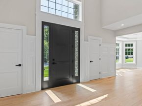 28 Meadow Glen Road, Northport NY 11768