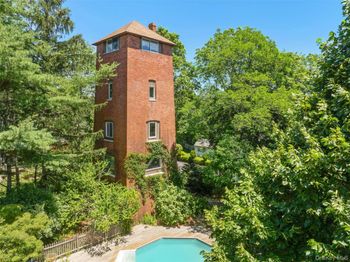880 W Mill Road
