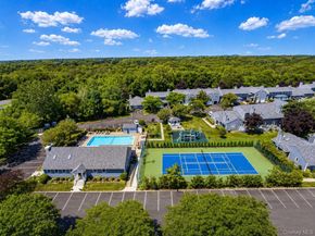 170 Alicia Drive, North Babylon NY 11703