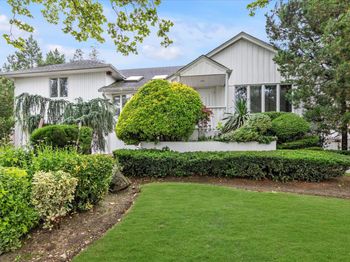 895 Cherry Lane