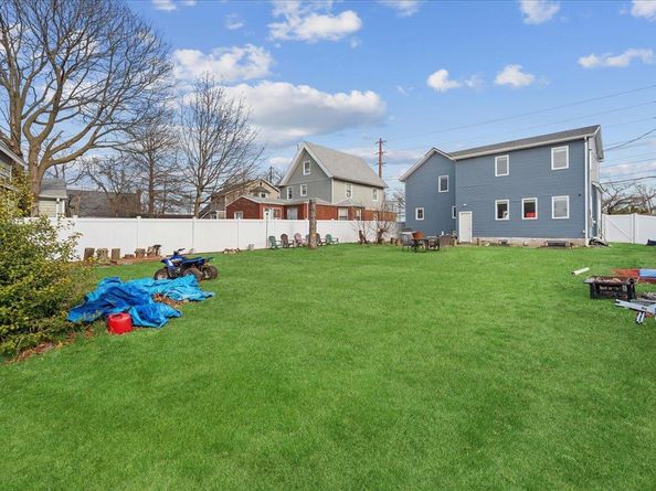1136 west broadway, Hewlett NY 11557