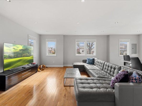 1136 west broadway, Hewlett NY 11557