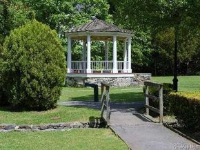 122 Main Street, Roslyn NY 11576