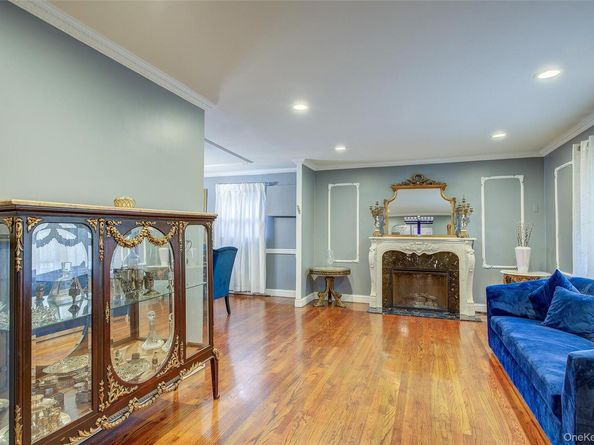 7126 170th Street, Fresh Meadows NY 11365