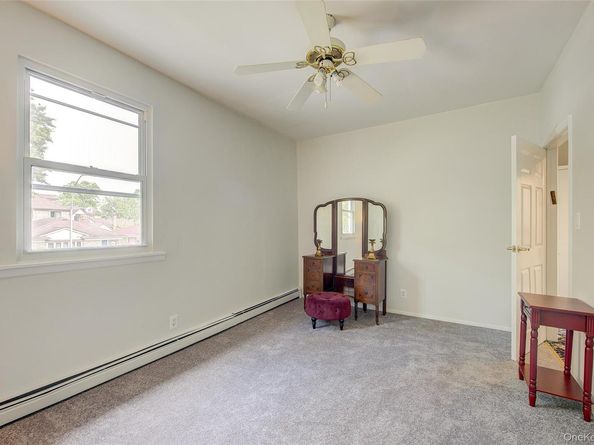 7126 170th Street, Fresh Meadows NY 11365