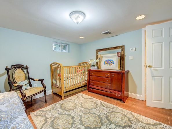 7126 170th Street, Fresh Meadows NY 11365