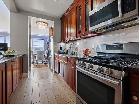 3 Fordham Hill Oval 17F, Bronx NY 10468