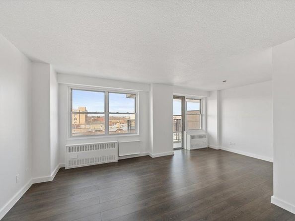 2550 Olinville Avenue 8H, Bronx NY 10467