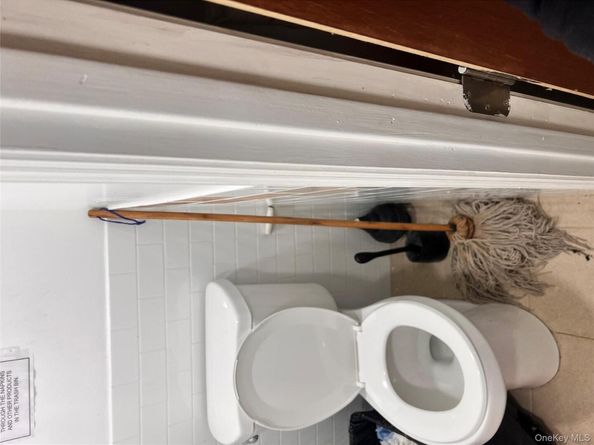 200-21 Hollis Avenue, Saint Albans NY 11412