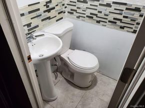 200-21 Hollis Avenue, Saint Albans NY 11412