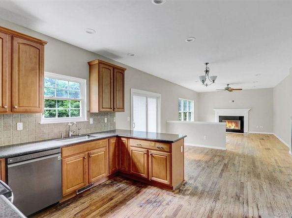 84 Robinson Avenue, Medford NY 11763