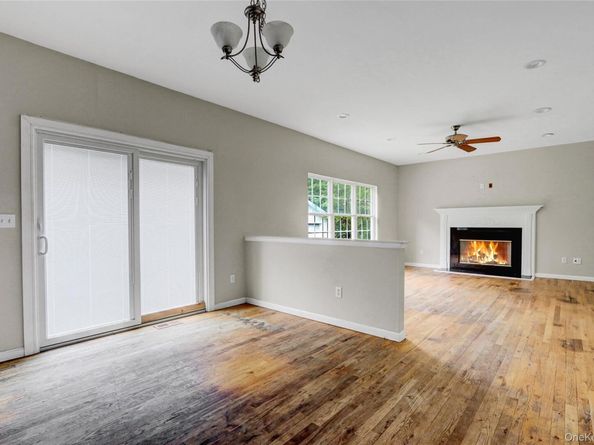 84 Robinson Avenue, Medford NY 11763