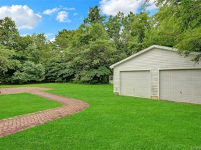 84 Robinson Avenue, Medford NY 11763