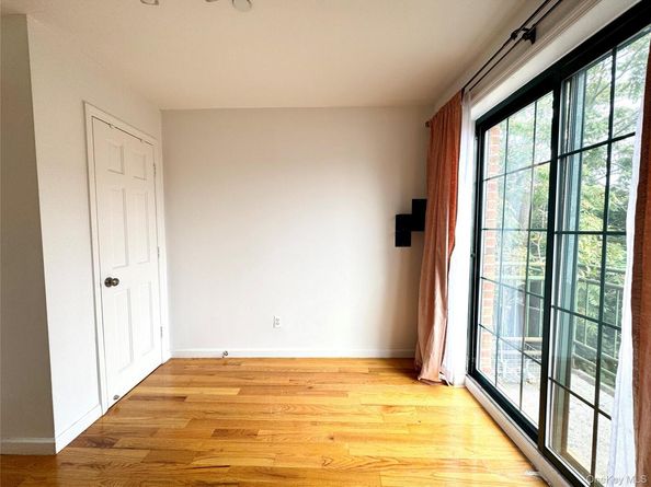 103-02 42nd Ave 4D, Corona NY 11368