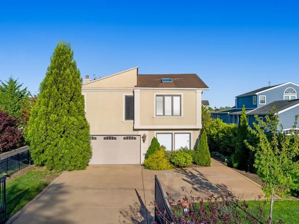 135 Ocean Avenue, Massapequa NY 11758