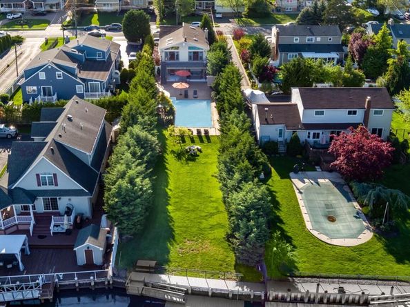 135 Ocean Avenue, Massapequa NY 11758