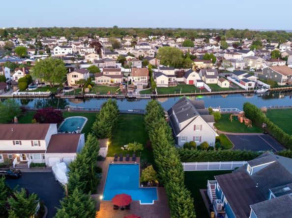 135 Ocean Avenue, Massapequa NY 11758