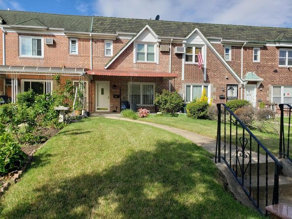 61-16 84th Street, Middle Village NY 11379