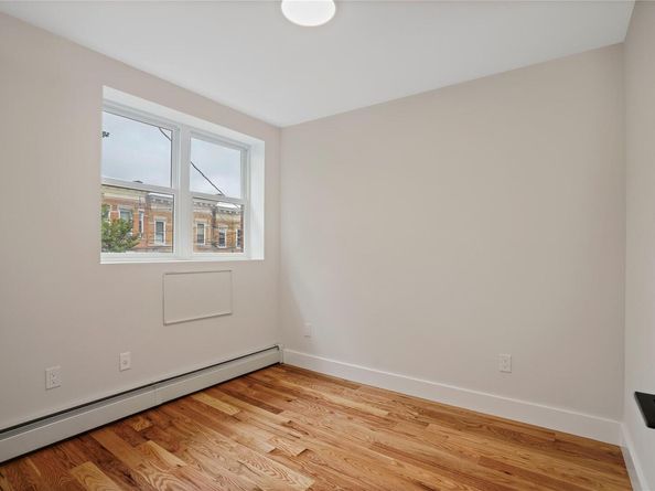 60-14 Menahan Street, Ridgewood NY 11385