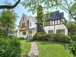 2 Byworth Road, New Rochelle NY 10804