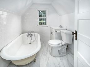 2 Byworth Road, New Rochelle NY 10804