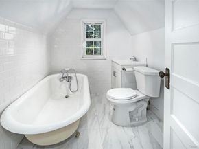 2 Byworth Road, New Rochelle NY 10804