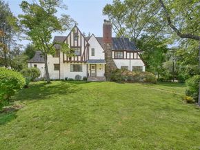 2 Byworth Road, New Rochelle NY 10804