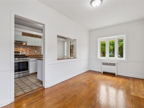 81-12 62nd Avenue 8112, Middle Village NY 11379