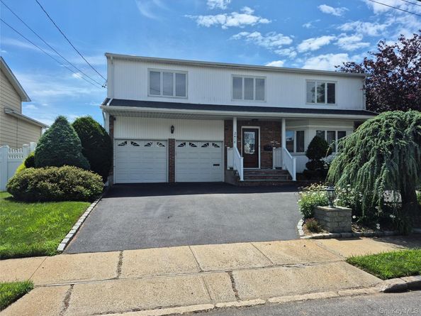 2418 Knob Hill Drive, North Bellmore NY 11710