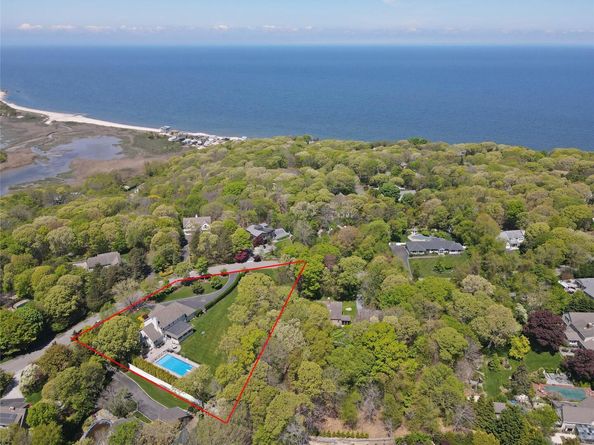 103 Silver Beech Lane, Calverton NY 11933
