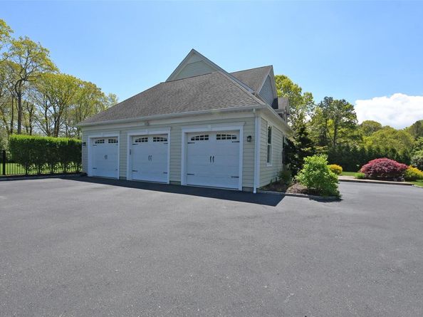 103 Silver Beech Lane, Calverton NY 11933