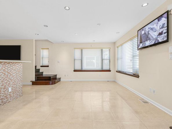 83-18 58th Avenue, Middle Village NY 11379