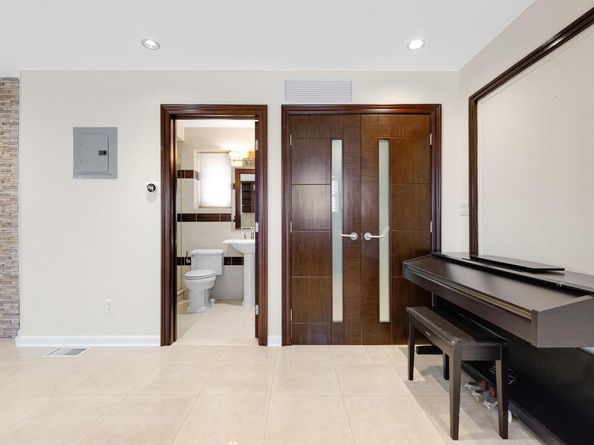 83-18 58th Avenue, Middle Village NY 11379