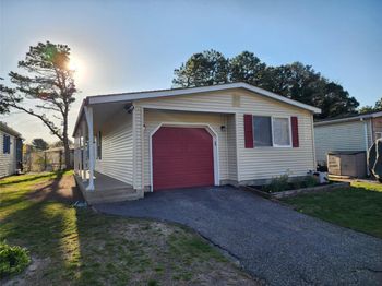 132 Village Circle W