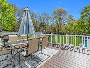 7 Karen Court, Wading River NY 11792