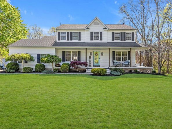 7 Karen Court, Wading River NY 11792