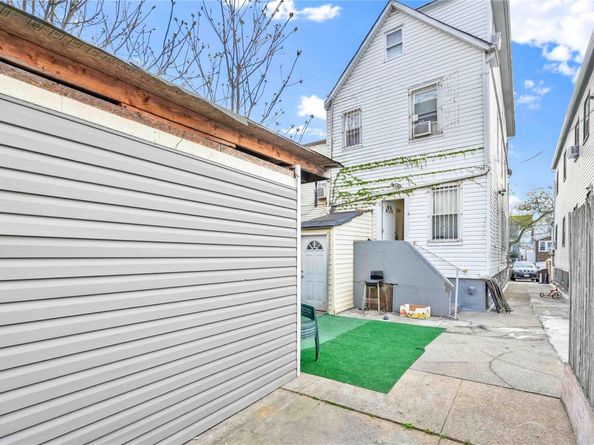 109-55 Lefferts Boulevard, South Ozone Park NY 11419