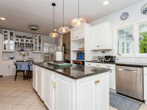 1 Canaan Circle, South Salem NY 10590