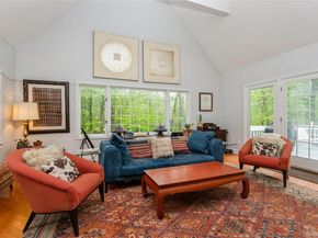 1 Canaan Circle, South Salem NY 10590