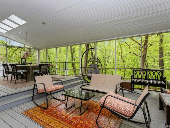 1 Canaan Circle, South Salem NY 10590