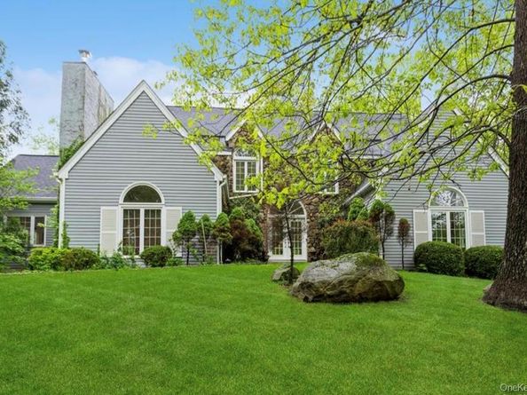 1 Canaan Circle, South Salem NY 10590