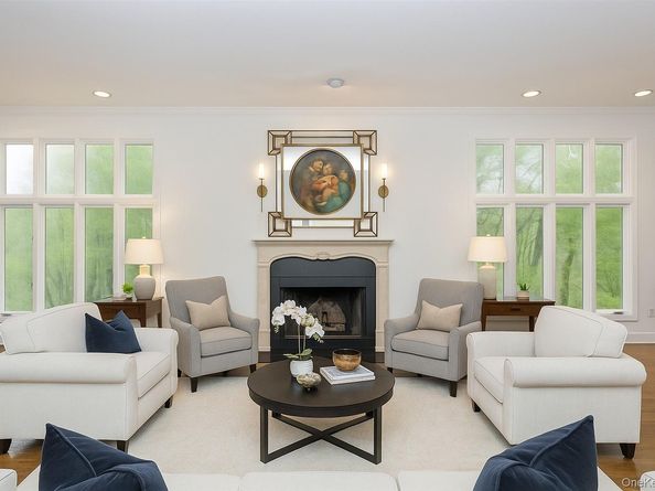 1 Canaan Circle, South Salem NY 10590