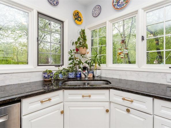 1 Canaan Circle, South Salem NY 10590