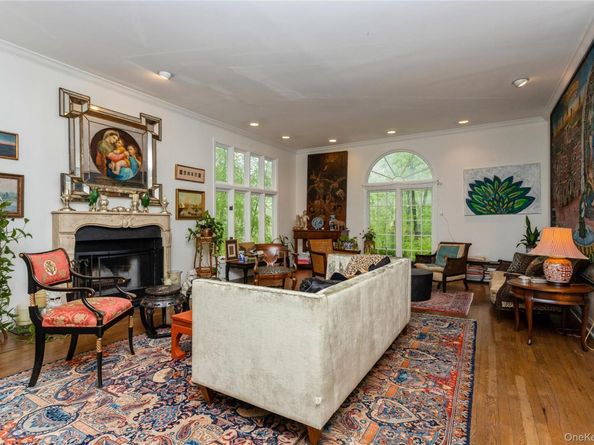 1 Canaan Circle, South Salem NY 10590