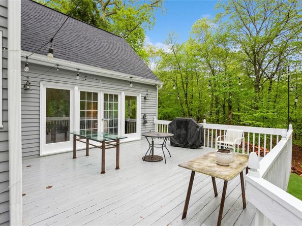 1 Canaan Circle, South Salem NY 10590