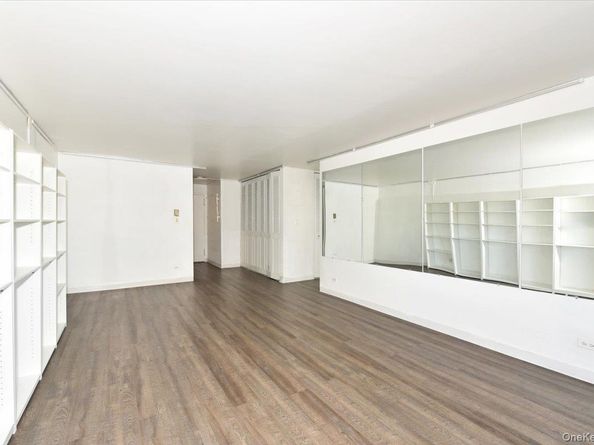 18-15 215th Street 4L, Bayside NY 11360
