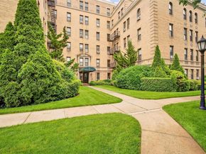 43 Calton Road 2J, New Rochelle NY 10804